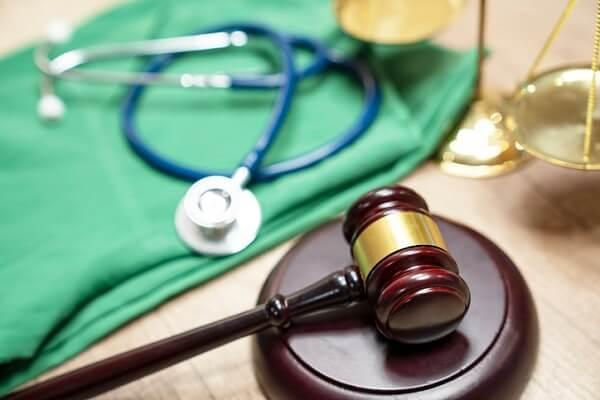 Dal ricovero alla morte della paziente: eredi risarciti con mezzo milione