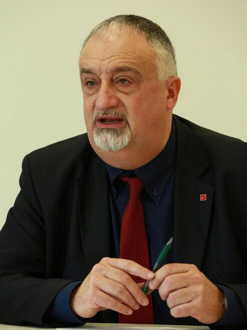 Lavoro, la denuncia della Cgil: «Troppo precariato in Versilia» 