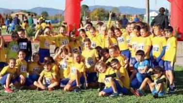 Il gruppo dei piccoli gialloblù dell’Atletica Prato