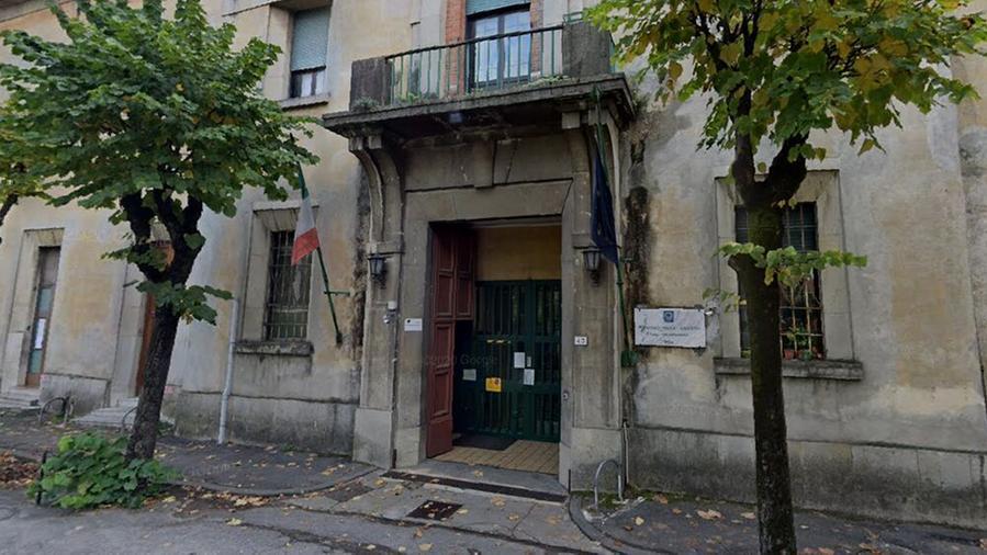 Pisa, aggrediti altri due agenti dal solito detenuto