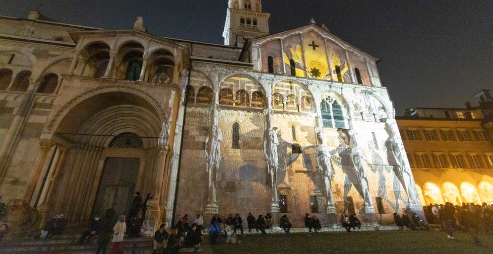 Con la festa in Piazza Modena riscopre la gioia di stare insieme