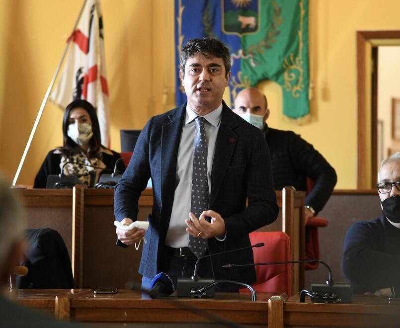 Crisi comunale nel vivo a Nuoro, ma la soluzione è lontana 