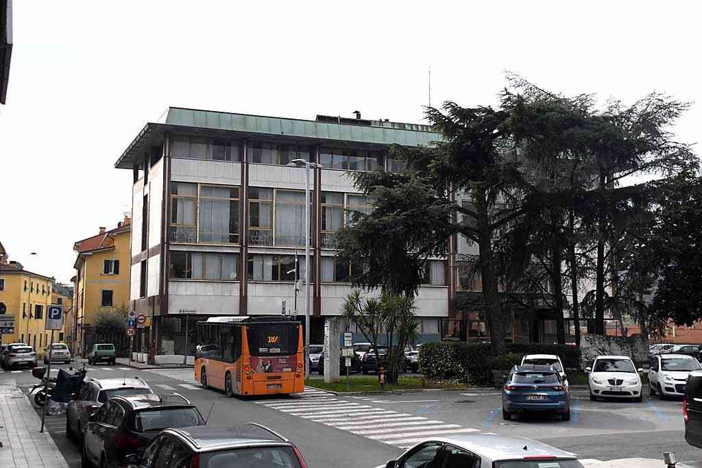 La sede apuana, a Carrara, della Camera di Commercio della Toscana nord ovest