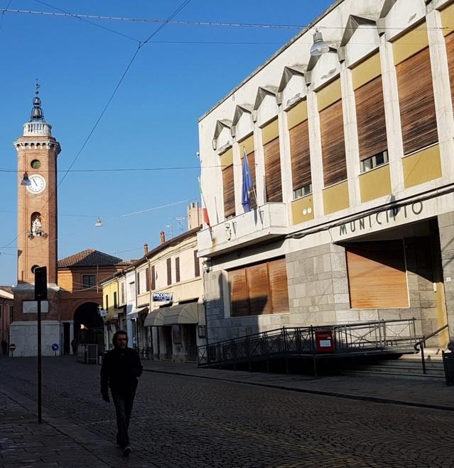 Comacchio, il Comune pensa ai “suoi” edifici: l’anno inizia con un restyling
