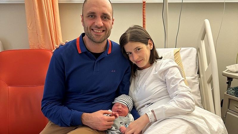 Il piccolo Giulio nasce giusto in tempo per festeggiare l’arrivo del nuovo anno