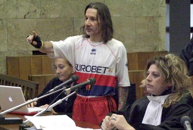 Pino Cobianchi in aula durante il processo in Corte d’Assise concluso con la sua condanna all’ergastolo come serial killer delle prostitute. Nel 2012 si suicidò nel carcere di Opera