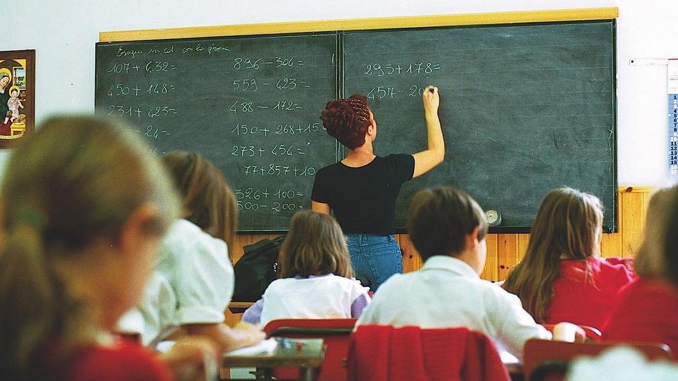 Scuole di Lucca e provincia, il turnover del 2023: in pensione 149 prof e bidelli