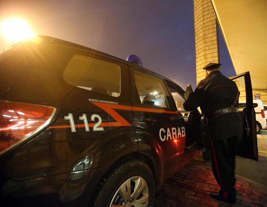 Montecatini, minaccia di uccidere moglie e figlia perché vuole essere messo in carcere