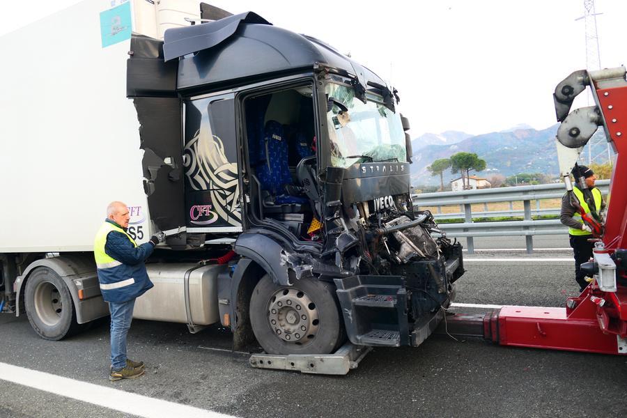 Sicurezza stradale 38 morti sulle strade modenesi nel 2022 Gazzetta di