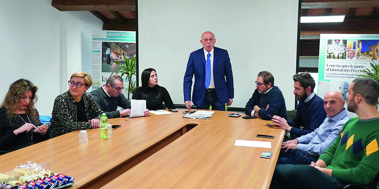 Macelloni, il sindaco accusato di aggressione si difende: «Mai toccato Nassar». E chiede 200mila euro di danni