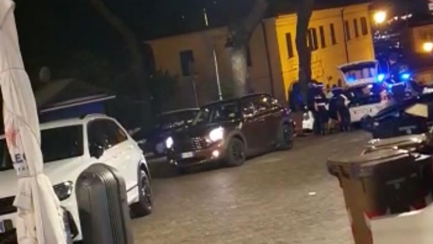 Cenone di San Silvestro a Montenero, a mezzanotte arrivano i vigili a fare le multe alle auto