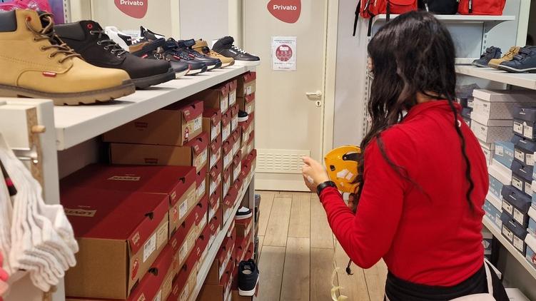 Grosseto, effetto clima anche sui saldi: «Calendario da posticipare»