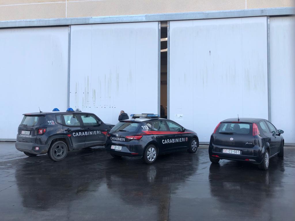 il dramma di Alghero: «Ho provato a farlo desistere ma si è sparato davanti a me» 