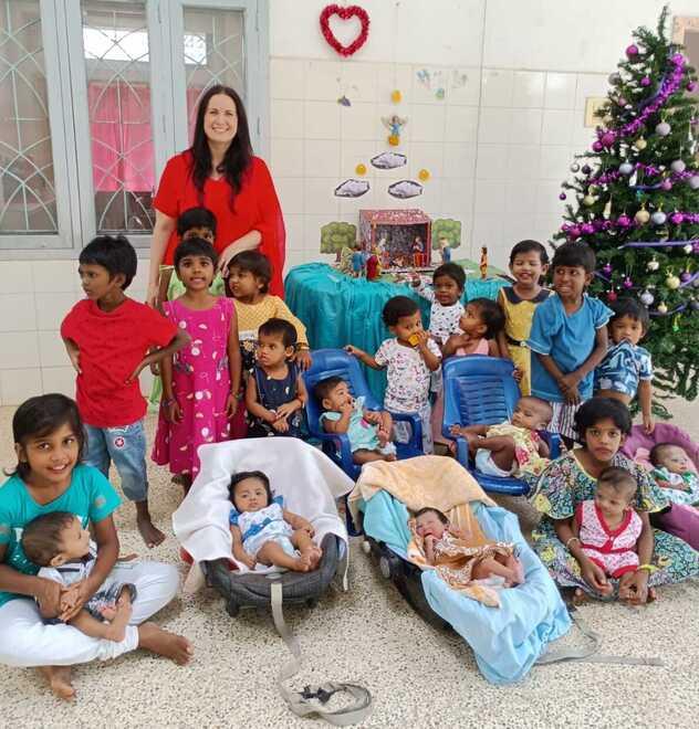Formignana, in India per amore dei bambini: «Così li aiutiamo a crescere»