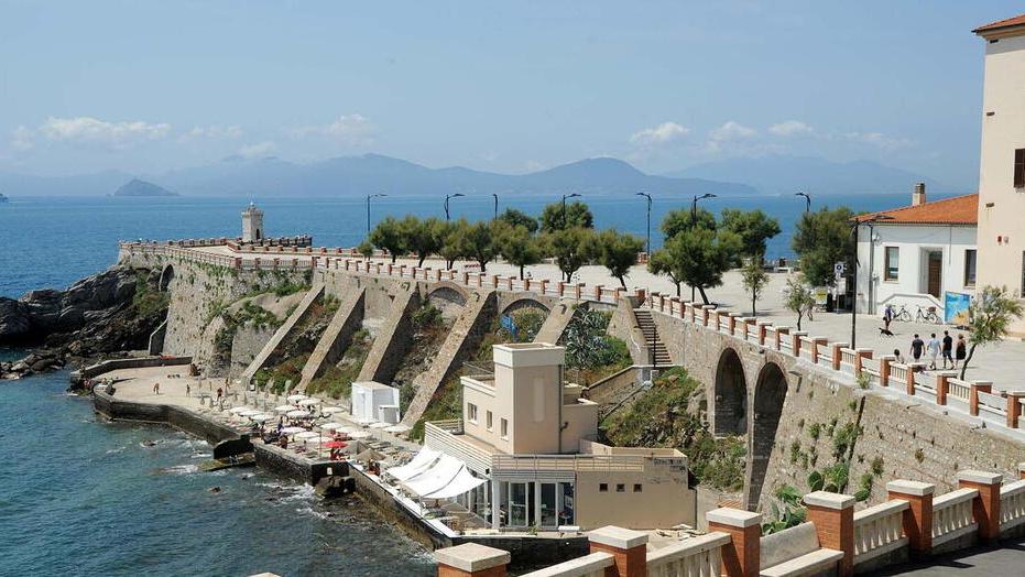 Piombino, Ferrari annuncia il cambio di passo: «Il 2023 sarà l’anno dei cantieri»