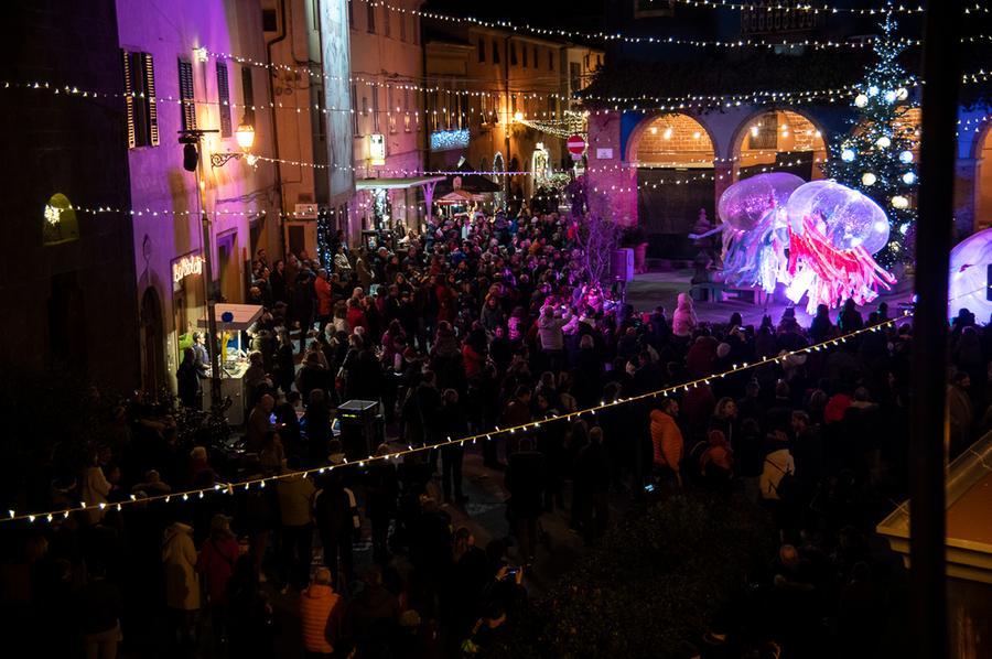 Con 11 Lune d’inverno Peccioli diventa borgo incantato e il paese dei balocchi