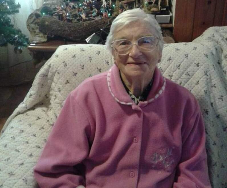 L’addio a nonna Imola: «La storia del commercio»