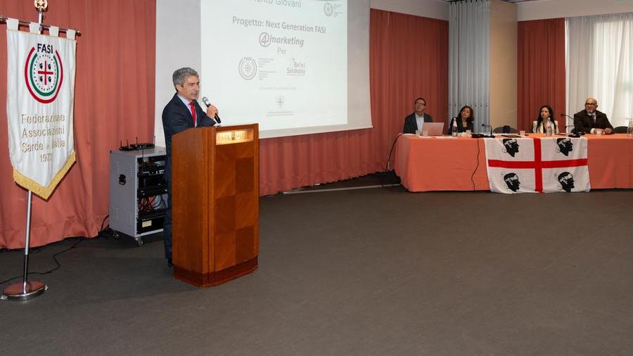 Bastianino Mossa al recente Consiglio nazionale della Fasi tenuto a Piacenza 