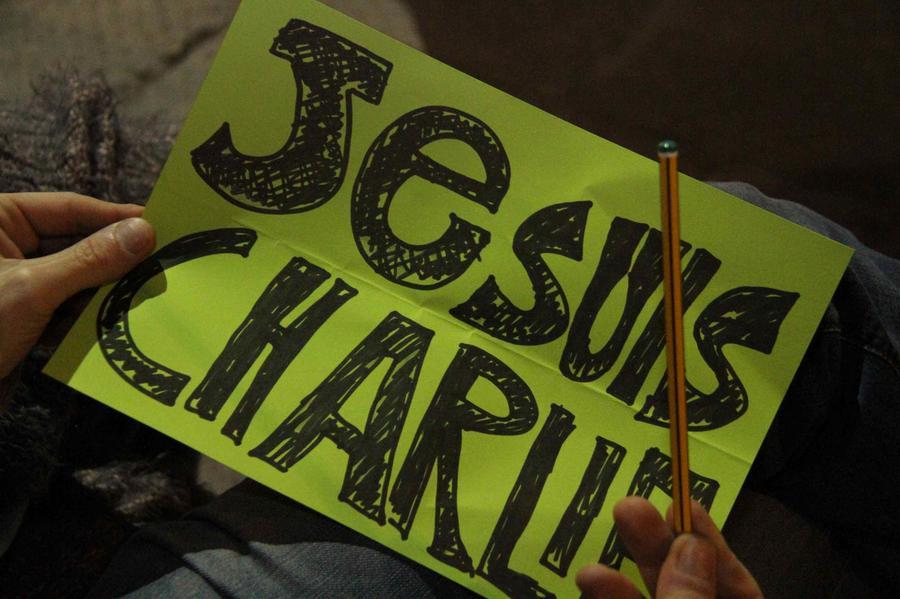 Vignetta contro il regime iraniano, minacce a Charlie Hebdo e a un vignettista toscano