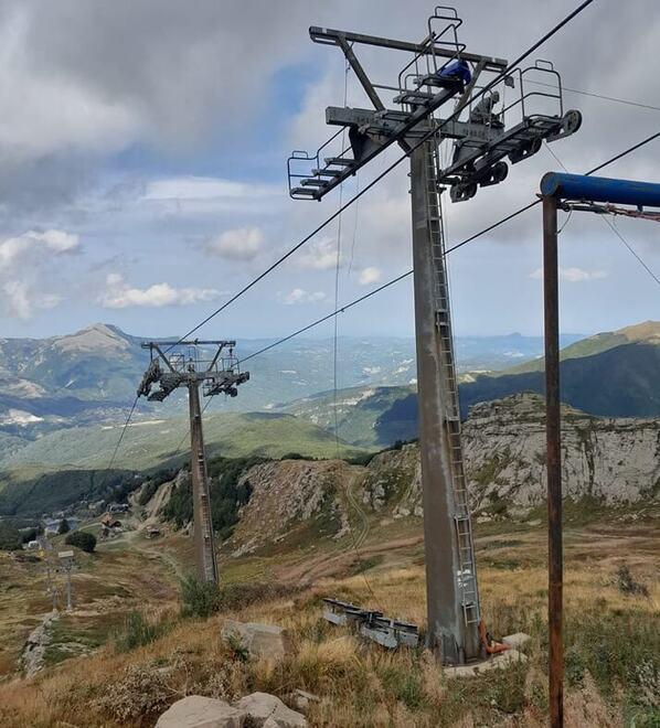Il sindaco di Ventasso: «Neve? È una situazione drammatica. Persa la metà delle entrate»