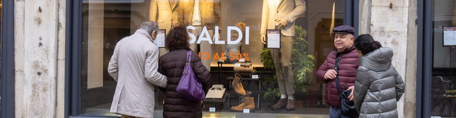 Ferrara, sconti al via: primi acquisti e curiosità