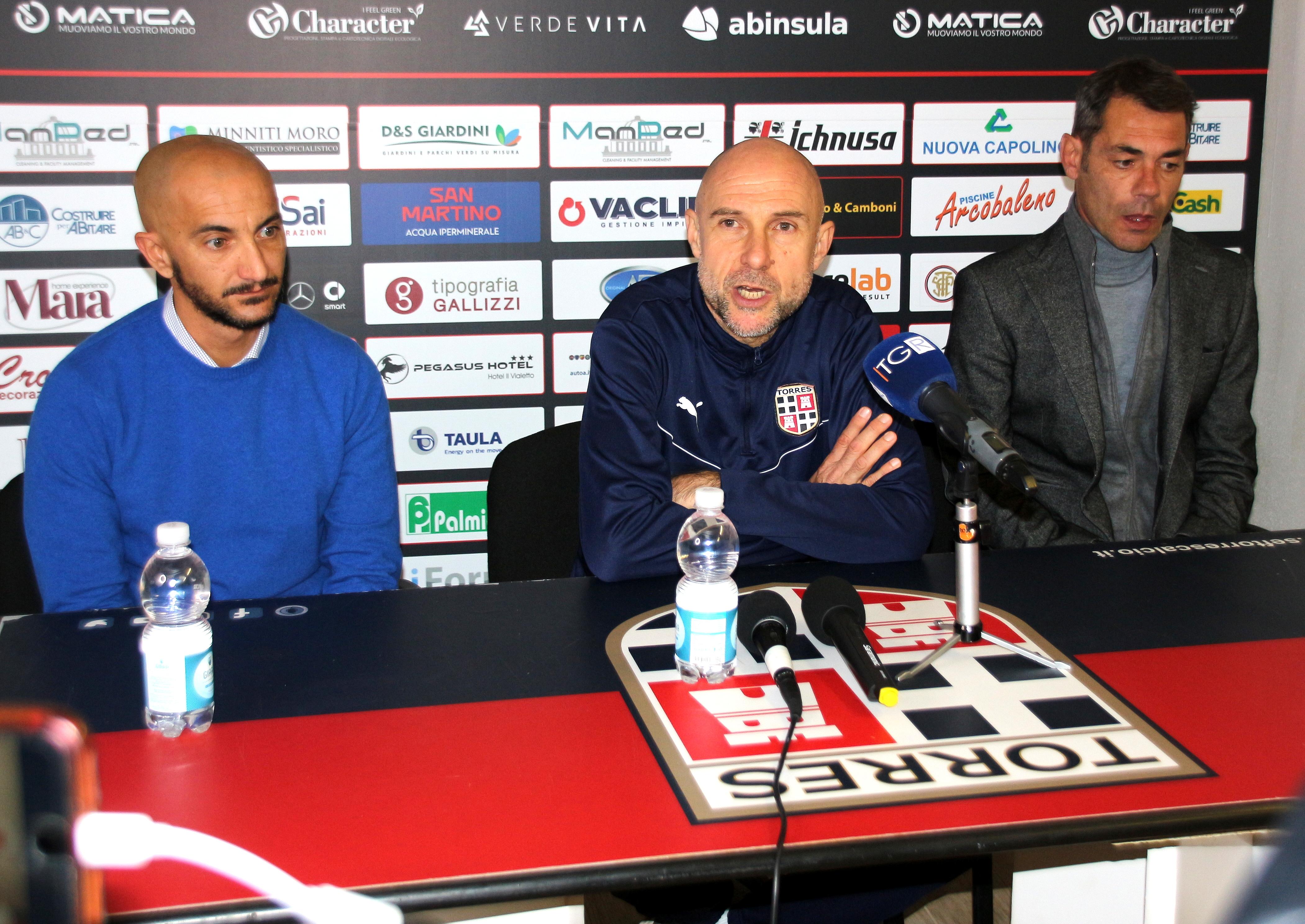 Il ds Colombino, il neo allenatore Sottili e il presidente Udassi