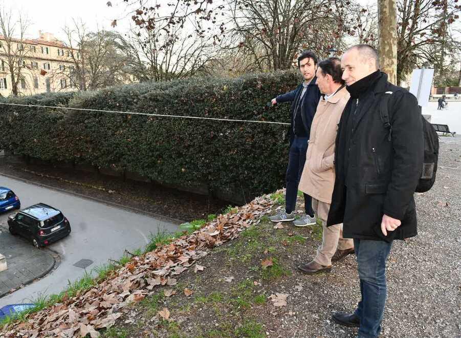Lucca, Mura sicure: c’è il progetto. Meno balaustre, più cartelli