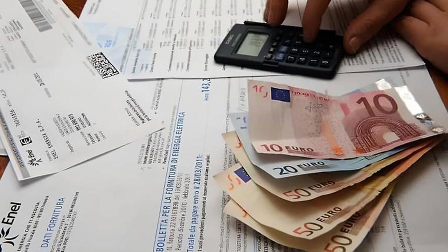 Bollette: sportello Confcommercio per ottenere lo sconto sulle tasse