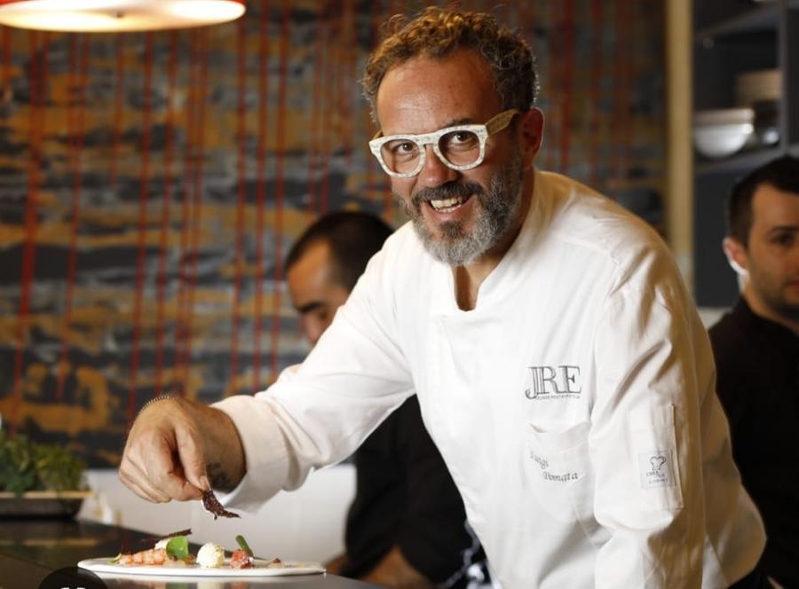 
	Lo chef&nbsp; Luigi Pomata

