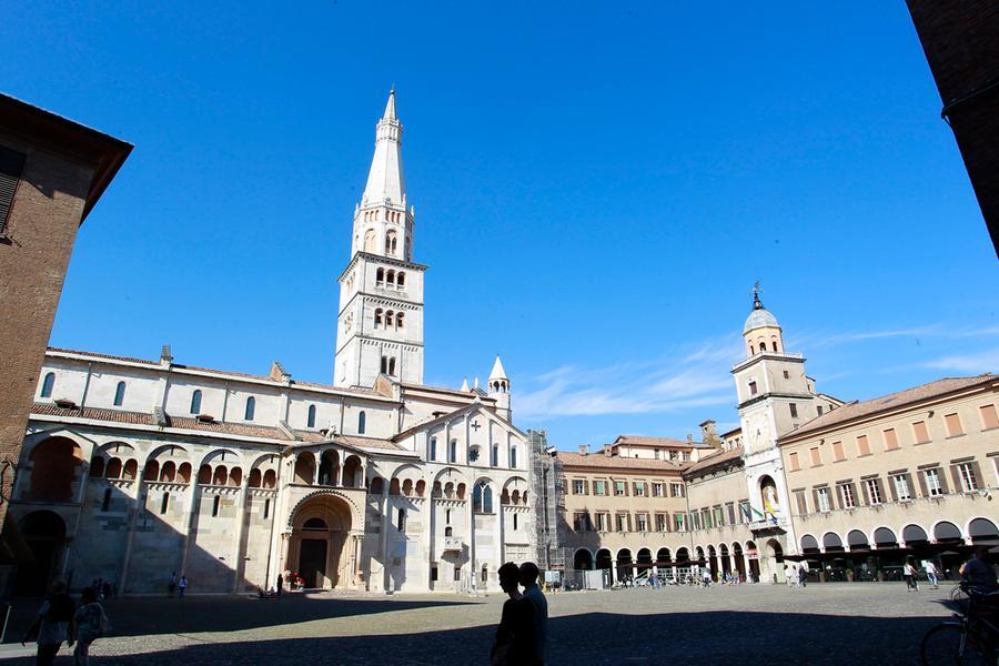Modena, un guasto mette ko la filodiffusione musicale in centro storico