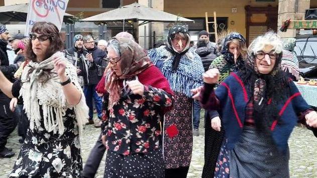 Correggio capitale delle “vecchine”: torna alla grande la Motobefana