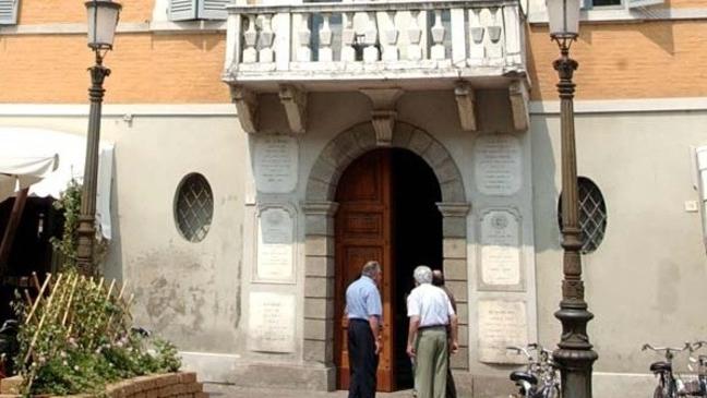 Bondeno. Lavoro extra senza autorizzazione, dipendente comunale condannato