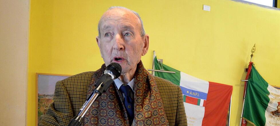 Addio al partigiano Nello, 95 anni: ha insegnato ai giovani la libertà e la Resistenza