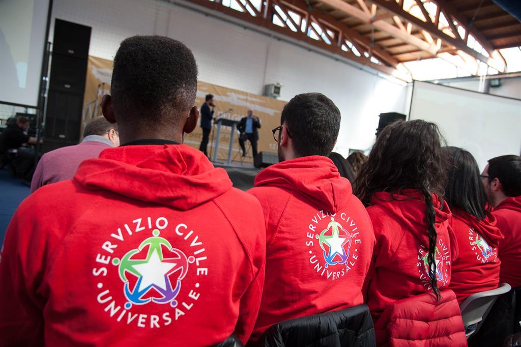 I volontari del servizio civile universale sono impegnati in progetti realizzati sul territorio che possono avere una durata di 8 mesi (totale: 765 ore) o 12 mesi (totale: 1.145 ore). Prima del via alle attività possono prendere parte a eventi di formazione (foto d’archivio)