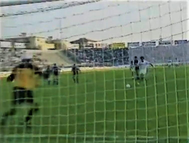 
	23 ottobre 1988: Vialli firma l&rsquo;1-1 dal dischetto al 92&rsquo; in Pisa-Samp (Rai 90&deg; Minuto, da Youtube)


