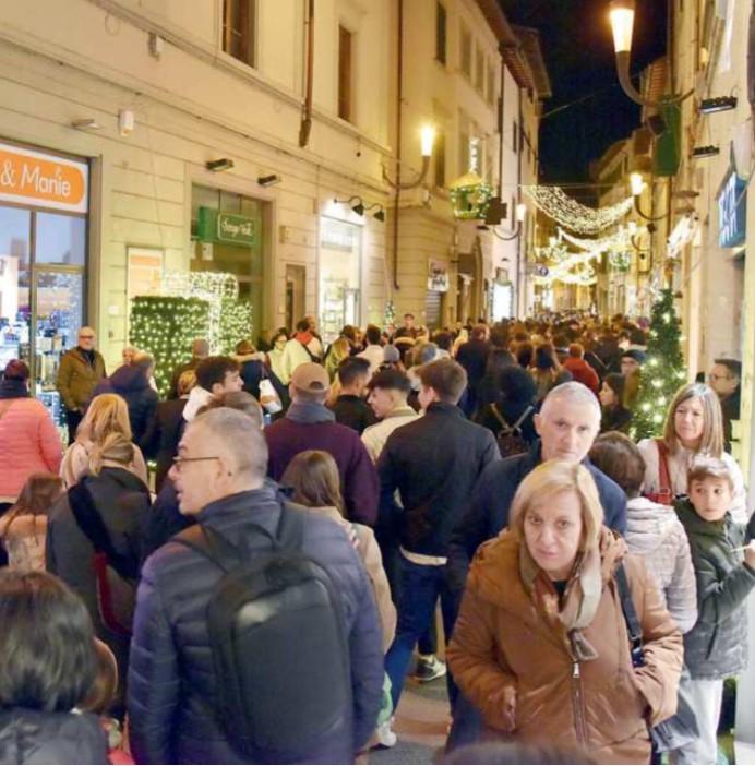 Empoli città del Natale, edizione da record: oltre 700mila presenze in due mesi