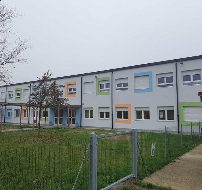 Poggio Renatico, una scuola nuova di zecca per i bimbi delle elementari