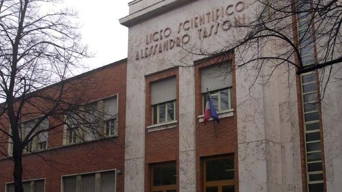 Modena. Via alle iscrizioni a scuola «Nessuna criticità per le superiori»