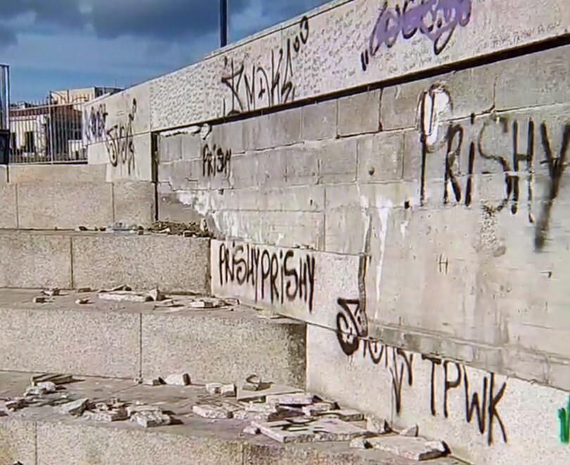 Ennesimo atto vandalico allo skate park di via Nanni: gli autori messi sotto accusa anche su Facebook