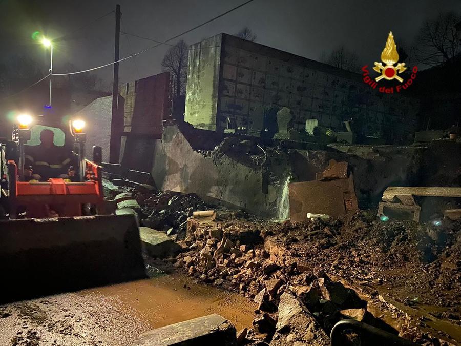 Notte di paura nel pratese, allagamenti e diversi interventi del vigili del fuoco