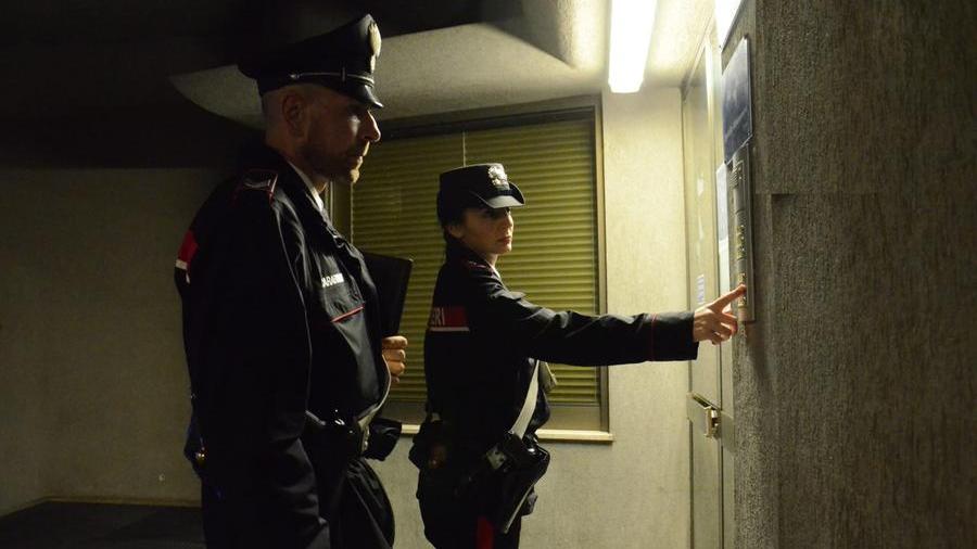 Picchia selvaggiamente la madre che gli nega i soldi: arrestato a Gonnesa
