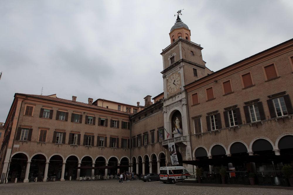 Comune di Modena, girandola di nomine: tutti i nomi dei dirigenti 