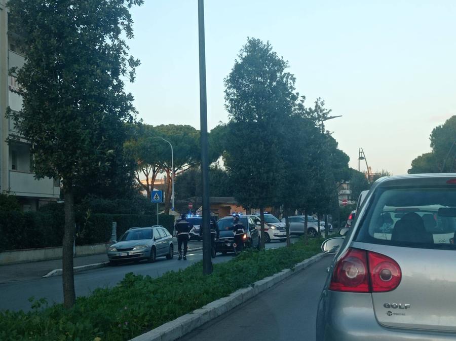 
	I rilievi della polizia municipale in via Mascagni

