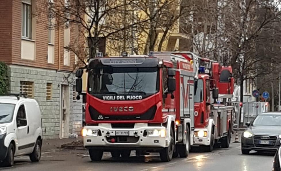 Modena Incendio in una casa di via della Pace 