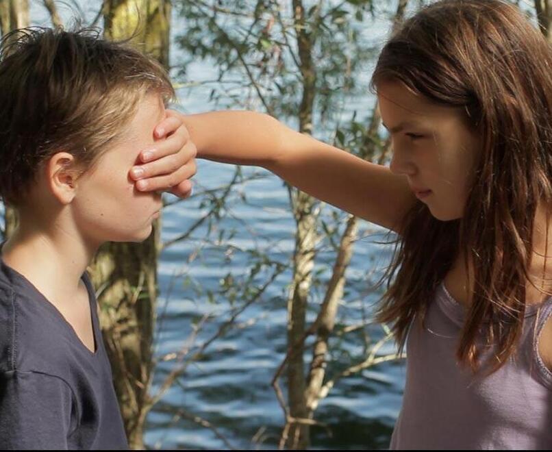 Viareggio, il film dove i bambini si confrontano con i temi di genere non va bene: l'associazione lo fa ritirare da scuola