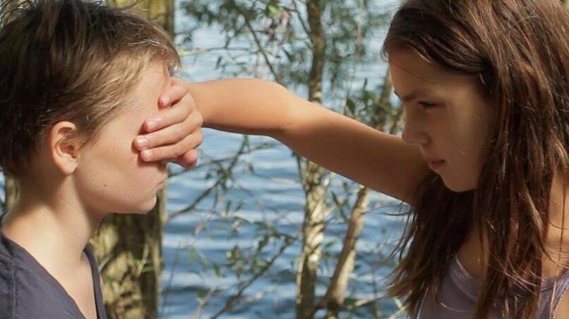 Viareggio, il film dove i bambini si confrontano con i temi di genere non va bene: l'associazione lo fa ritirare da scuola
