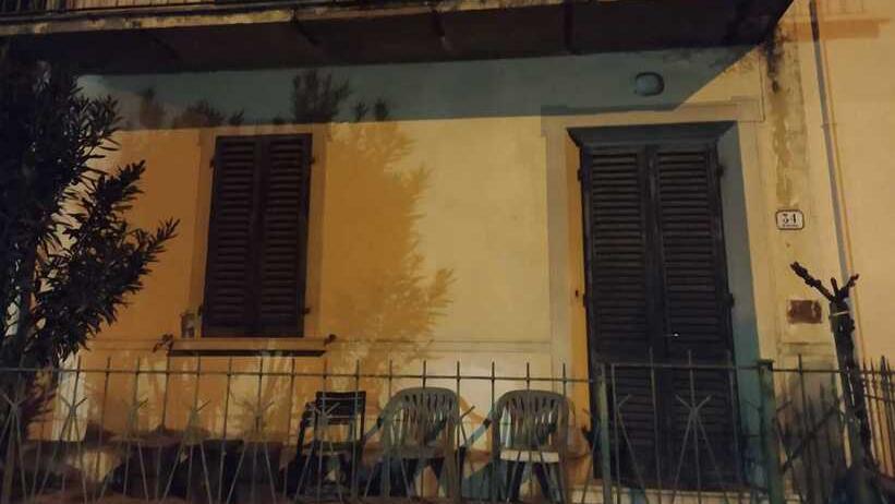 L’esterno della casa dove è morto l’anziano di Iolo