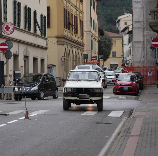 Certaldo, soglia di 3mila auto e zona 30 in centro: ecco l’obiettivo della nuova viabilità