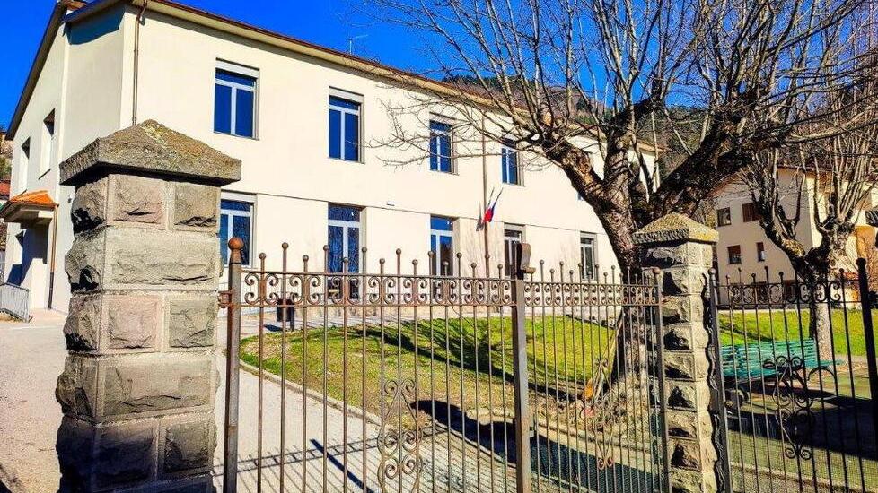 Nella scuola di Maresca tornano alunni e insegnanti