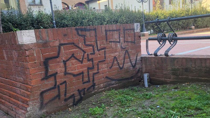 Grosseto, vandali di nuovo in azione in piazza San Francesco
